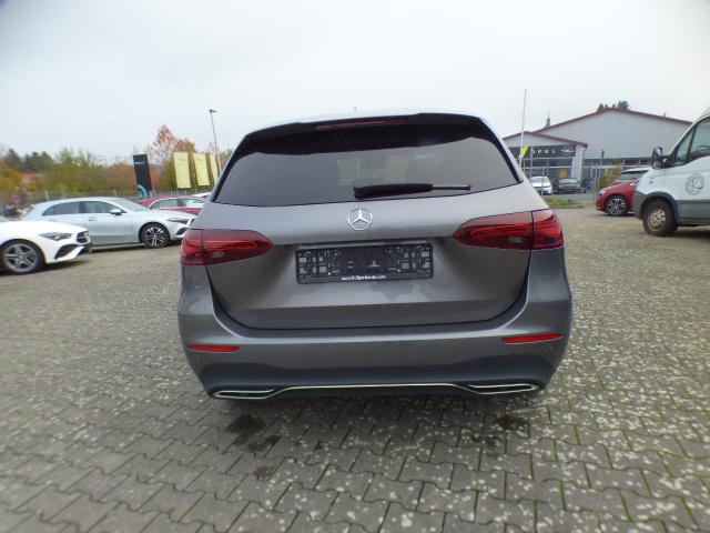 Mercedes-Benz B-Klasse B 200 Progressive Line Advanced Leder-Paket Fahrassistenz Paket Anh&auml;ngerkupplung 360 Grad Kamera Verkehrszeichen Assistent Winter Volldigitales Instrumenten Display Hybrid Antrieb mit 48-Volt Technologie Modeljahr 2026 