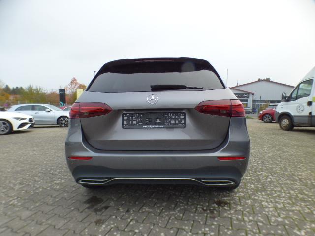 Mercedes-Benz B-Klasse B 200 Progressive Line Advanced Leder-Paket Fahrassistenz Paket Anh&auml;ngerkupplung 360 Grad Kamera Verkehrszeichen Assistent Winter Volldigitales Instrumenten Display Hybrid Antrieb mit 48-Volt Technologie Modeljahr 2026 