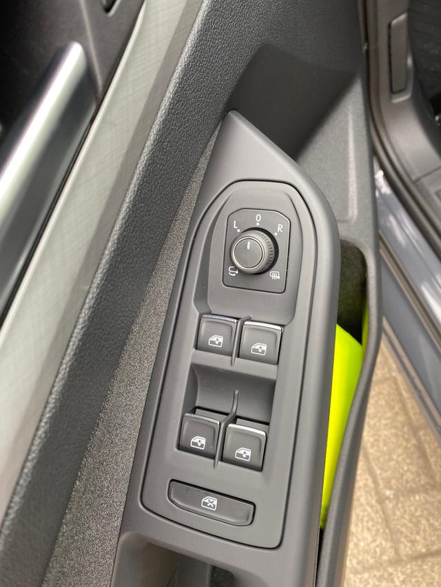 VW Golf Limited *VORBESTELLT* 159,- € monatlich* 36 Monate* Ohne Kilometerbegrenzung* 