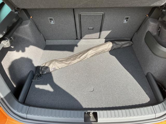 Skoda Karoq Sportline Plus ***LAGERND *AHK*SIDE-ASSIST*CANTON*360 GRAD KAMERA*** 