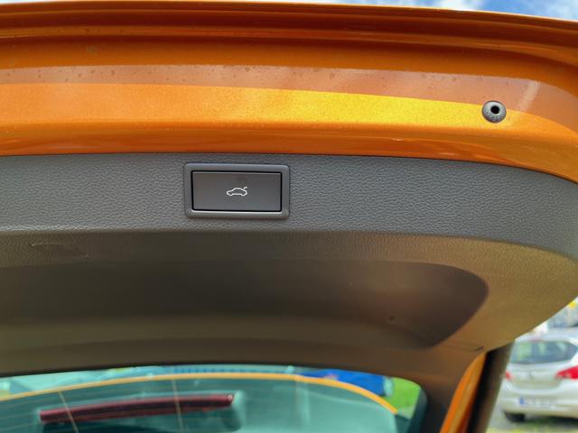 Skoda Karoq Sportline Plus ***LAGERND *AHK*SIDE-ASSIST*CANTON*360 GRAD KAMERA*** 