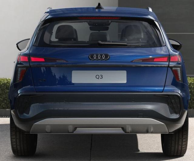 Audi Q3 Basis *BESTELLFAHRZEUG* 410,- € monatlich* 36 Monate* Ohne Kilometerbegrenzung* 