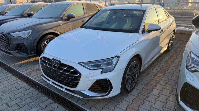 Audi A3 Limousine *FACELIFT* - S3 *LAGERND*