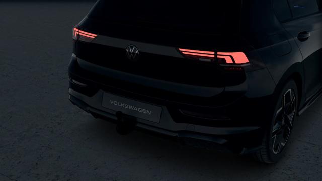 VW Golf R-Line *LAGERFAHRZEUG* 275,- &euro; monatlich* 36 Monate* Ohne Kilometerbegrenzung* 