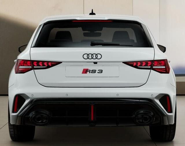 Audi RS3 RS *VORLAUFFAHRZEUG* 472,- &euro; monatlich* 36 Monate* Ohne Kilometerbegrenzung* 