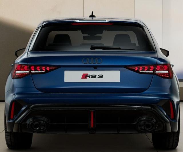 Audi RS3 Sportback *VORLAUFFAHRZEUG* 472,- &euro; monatlich* 36 Monate* Ohne Kilometerbegrenzung* 