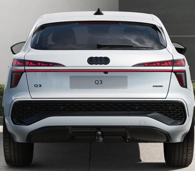 Audi Q3 Sportback Basis *VORLAUF* 569,- &euro; monatlich* 48 Monate* Ohne Kilometerbegrenzung* 