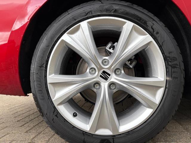 Seat Leon Sportstourer FR *VORLAUFFAHRZEUG* 185,- &euro; monatlich* 48 Monate* Ohne Kilometerbegrenzung* 