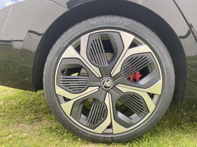 Skoda Octavia Combi RS *FACELIFT* *VORLAUFFAHRZEUG* 259,- &euro; monatlich* 36 Monate* Ohne Kilometerbegrenzung* 