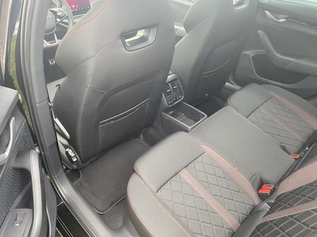 Skoda Octavia Combi RS *FACELIFT* *VORLAUFFAHRZEUG* 259,- &euro; monatlich* 36 Monate* Ohne Kilometerbegrenzung* 