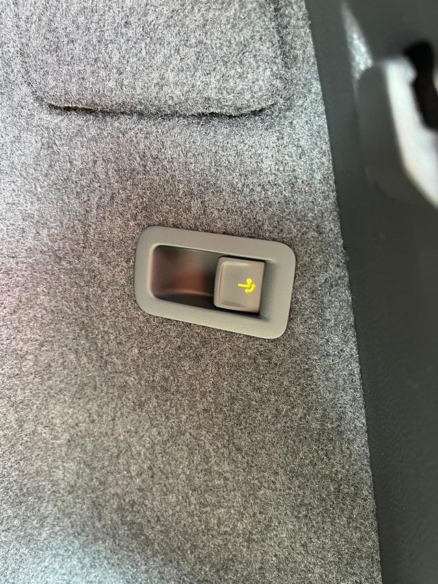 Skoda Karoq Sportline *VORLAUF* 208,-&euro; monatlich* 36 Monate* Ohne Kilometerbegrenzung* 