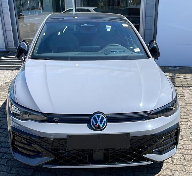 VW Golf - R-Line *LAGERFAHRZEUG* 272,- &euro; monatlich* 36 Monate* Ohne Kilometerbegrenzung*