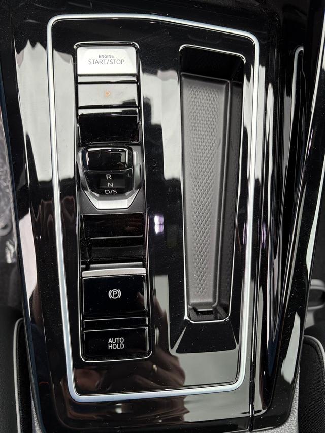 VW Golf R-Line Limited BESTELLFAHRZEUG / FREI KONFIGURIERBAR 