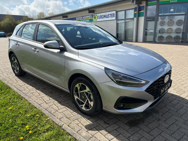 Hyundai i30 Hatchback Smart BESTELLFAHRZEUG / FREI KONFIGURIERBAR *5 Jahre Garantie* 