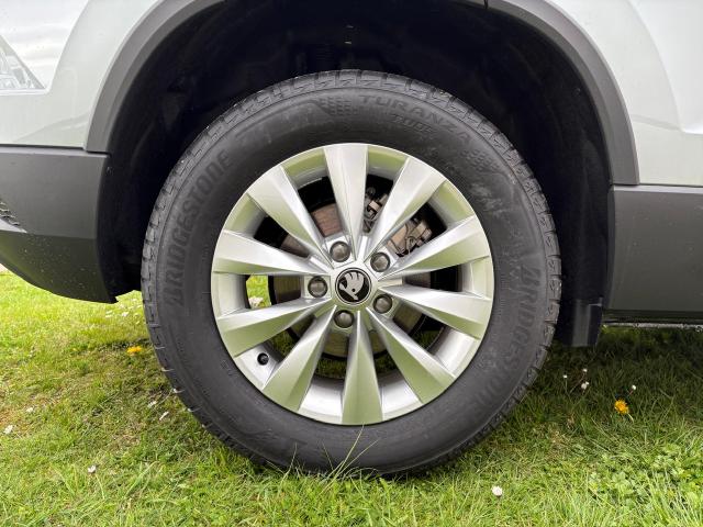 Skoda Karoq Selection BESTELLFAHRZEUG / FREI KONFIGURIERBAR 