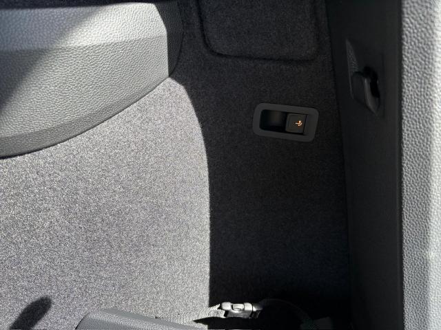 Skoda Karoq Selection BESTELLFAHRZEUG / FREI KONFIGURIERBAR 