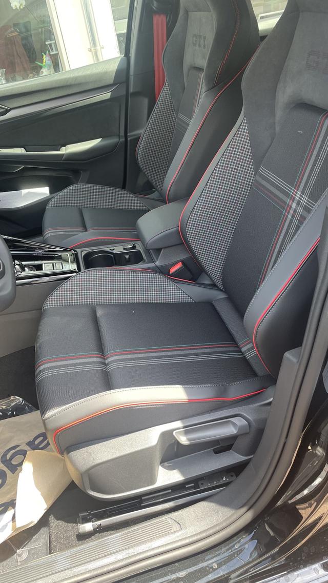 Volkswagen Golf - GTI EDITION 50 *LAGERND* 300,-&euro; monatlich* 36 Monate* Ohne Kilometerbegrenzung*