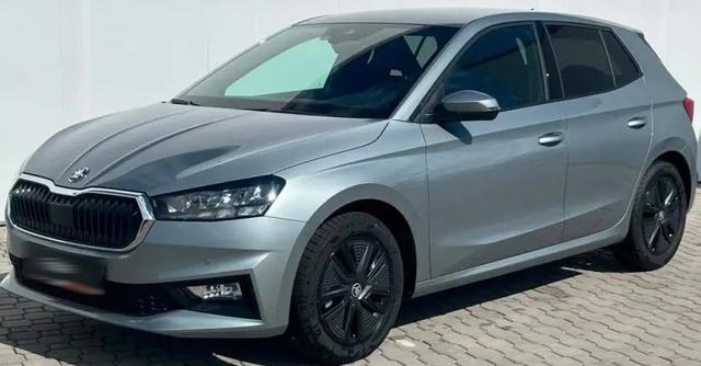 Skoda Fabia - Dynamic LAGERFAHRZEUG* 3-4 WOCHEN AB BESTELLUNG 145,-&euro; monatlich* 36 Monate* Ohne Kilometerbegrenzung*