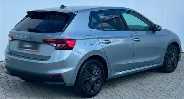 Skoda Fabia Dynamic LAGERFAHRZEUG* 3-4 WOCHEN AB BESTELLUNG 145,-&euro; monatlich* 36 Monate* Ohne Kilometerbegrenzung* 