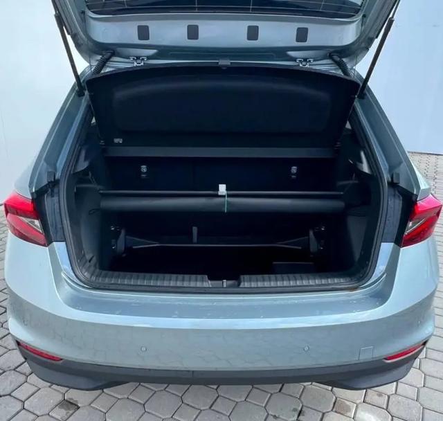 Skoda Fabia Dynamic LAGERFAHRZEUG* 3-4 WOCHEN AB BESTELLUNG 145,-&euro; monatlich* 36 Monate* Ohne Kilometerbegrenzung* 