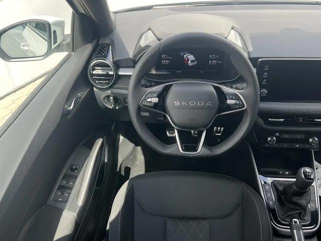 Skoda Fabia Dynamic LAGERFAHRZEUG* 3-4 WOCHEN AB BESTELLUNG 145,-&euro; monatlich* 36 Monate* Ohne Kilometerbegrenzung* 