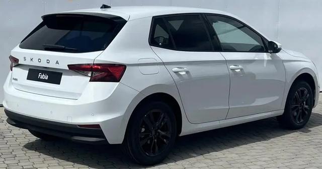 Skoda Fabia Dynamic LAGERFAHRZEUG* 3-4 WOCHEN AB BESTELLUNG 145,-&euro; monatlich* 36 Monate* Ohne Kilometerbegrenzung* 