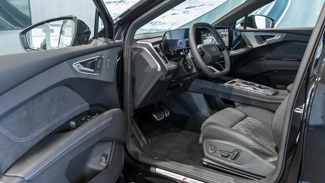 Audi e-tron Basis *LAGERND* 556,- &euro; monatlich* 48 Monate* Ohne Kilometerbegrenzung* 