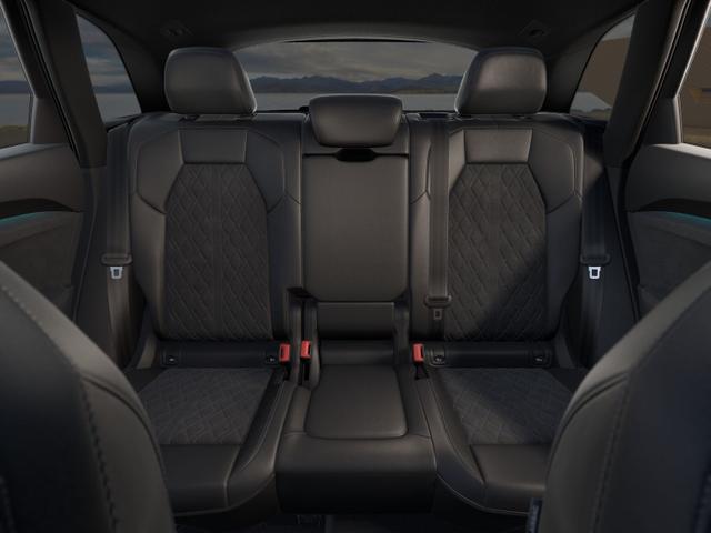 Audi Q5 Basis *LAGERND* 