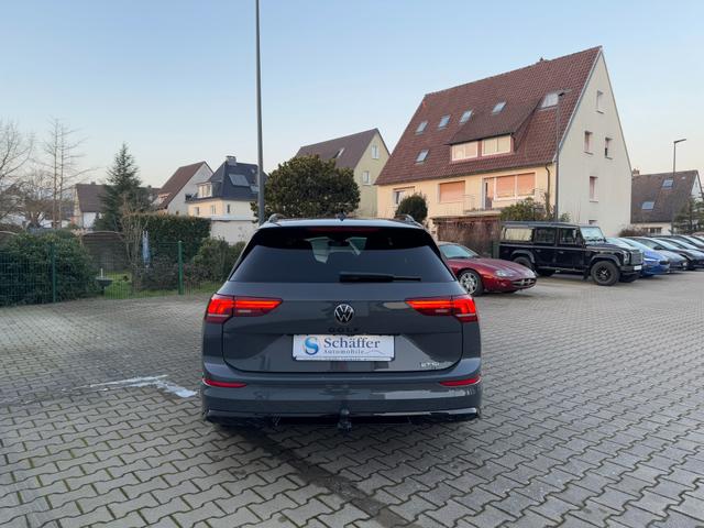Volkswagen Golf Variant 1,5 TSI DSG R-LINE 5J-GARA AHK TOTW ACC 18" 