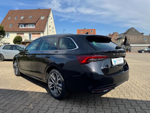 Skoda Octavia Combi 130 JAHRE PREM 5J-GARA RFK ACC APP TOTW NAVI 