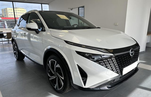 Nissan Qashqai - TEKNA PLUS SOFORT MASSGE PANO BOSE 360°