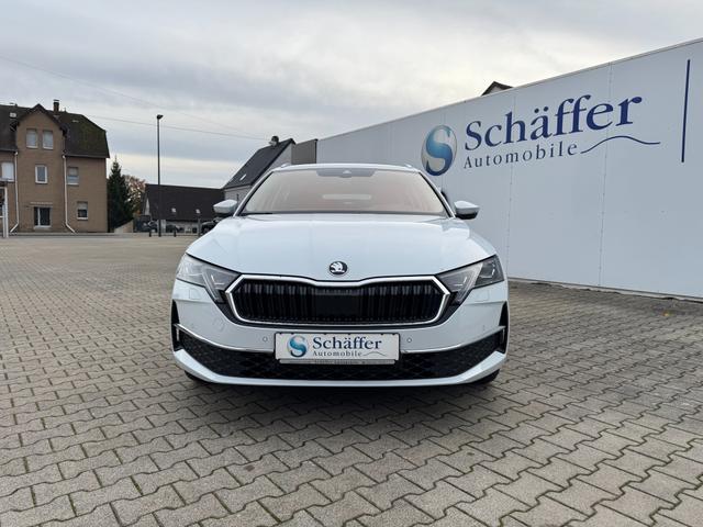 Skoda Octavia Combi 130 JAHRE PREMIUM 5J-GARA RFK ACC APP BHZ-WNDSCHTZ 