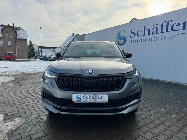 Skoda Kodiaq 2.0 TDI SPORTLINE 4x4 AHK RFK PANO NAVI ACC DCC STDHZ ! 
