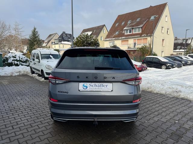 Skoda Kodiaq 2.0 TDI SPORTLINE 4x4 AHK RFK PANO NAVI ACC DCC STDHZ ! 