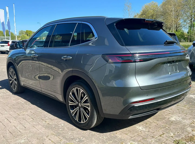 Geely Starray EM-i MAX+ 8J-GARA 360&deg; HuD PANO BLFT-STZ TOTW E-KLAPPE 