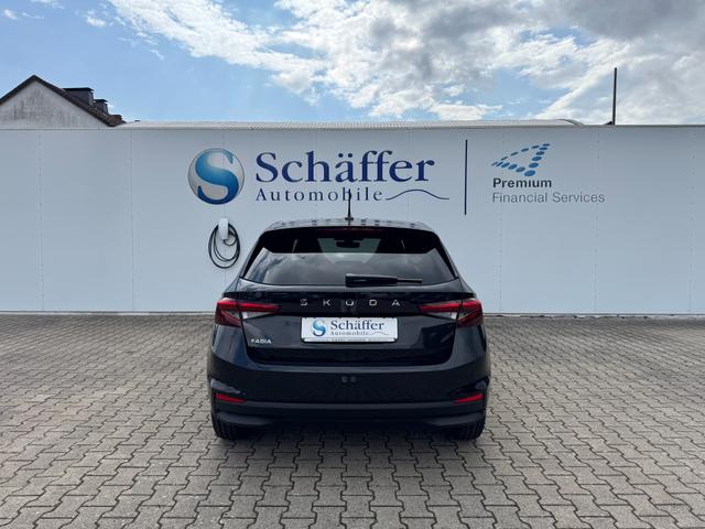 Skoda Fabia 1.0 130-JAHRE PREM 5J-GARA RFK KLMA-AUT CRPLY LED PDC SHZ DAB+ 
