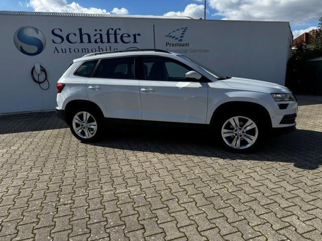 Skoda Karoq 1.5 TSI DSG STYLE AHK ACC EL. KLAPPE MEMORY BLIND SPOT !!! 