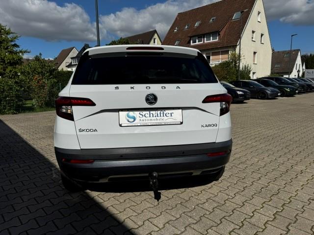 Skoda Karoq 1.5 TSI DSG STYLE AHK ACC EL. KLAPPE MEMORY BLIND SPOT !!! 