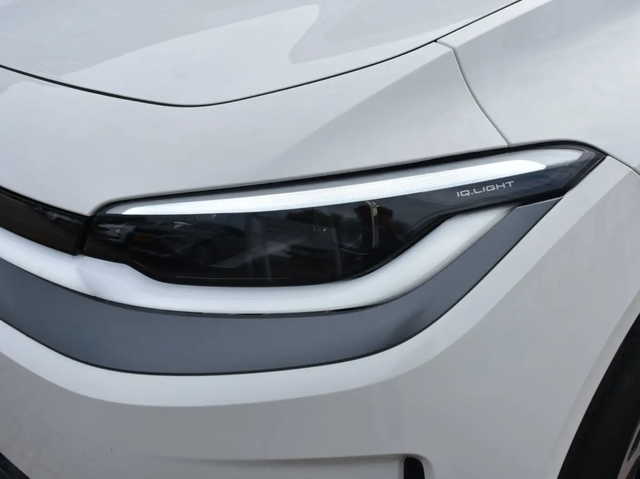 Volkswagen ID. Polo ID LAUNCH-ED 52kWH FRDF&Auml;HG SOFORT PANO IQ AHK 360&deg; KESSY 