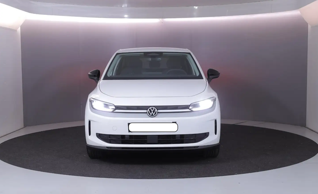 Volkswagen ID. Polo ID LAUNCH-ED 52kWH FRDF&Auml;HG SOFORT PANO IQ AHK 360&deg; KESSY 
