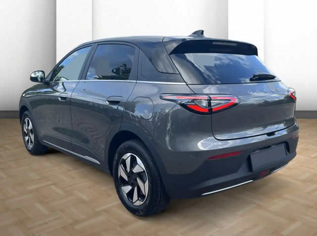 Geely E2 ULTRA 47kWh 360&deg; SHZ LHZ E-KLAPPE CARPLAY KESSY 16" 