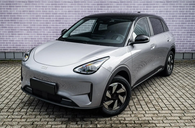 Geely E2 - ULTRA 47kWh 360&deg; SHZ LHZ E-KLAPPE CARPLAY KESSY 16"