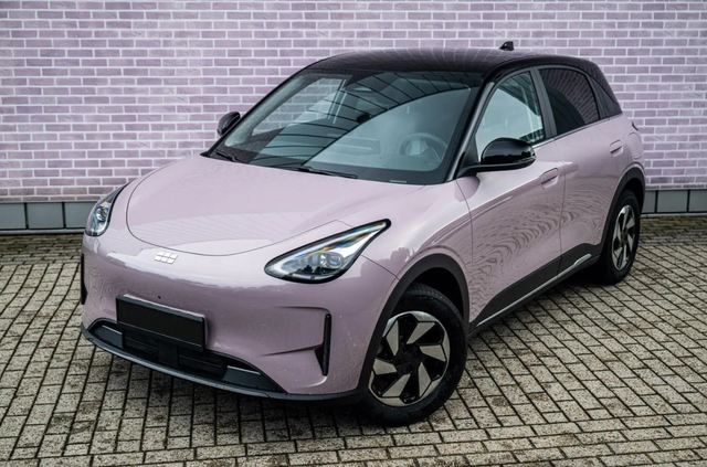 Geely E2 - ULTRA 47kWh 360&deg; SHZ LHZ E-KLAPPE CARPLAY KESSY 16"