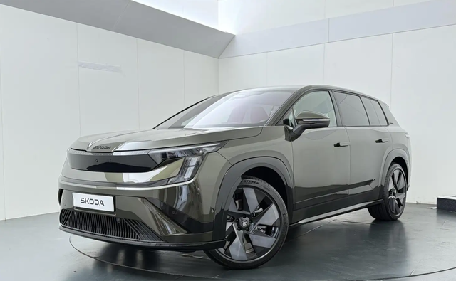 Skoda Peaq - 90 SPRTLN HuD 360&deg; PANO AHK MAXX-PKT 21" WRMPMP