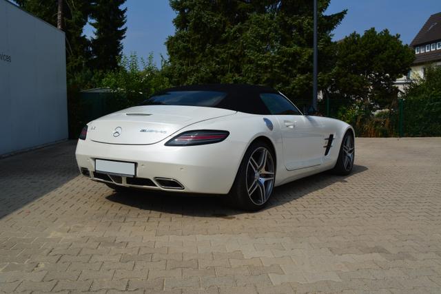 SLS AMG Roadster 