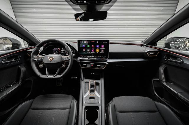 Cupra Leon 1,5 eTSI DSG 