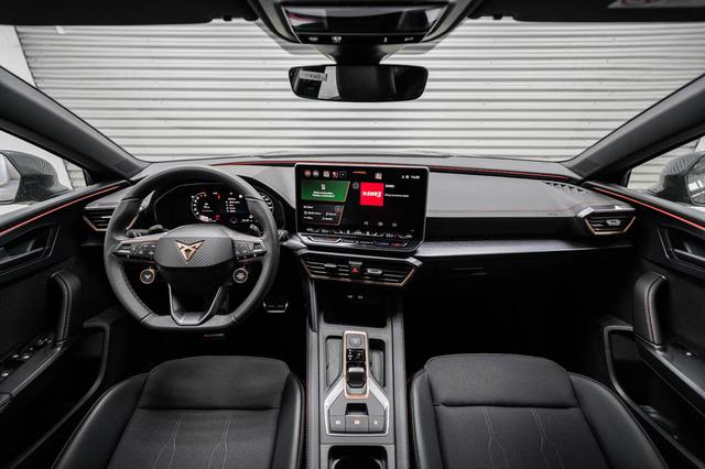 Cupra Leon 1,5 eTSI DSG 