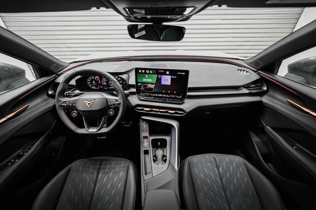 Cupra Terramar 1,5 eTSI DSG 