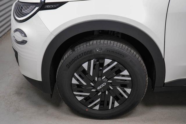 Fiat 600 1,2 MHEV DCT 48V 