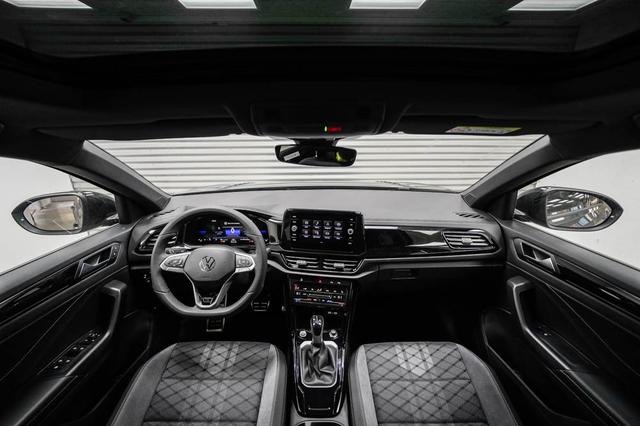 Volkswagen T-Roc 1,5 TSI DSG R-Line 